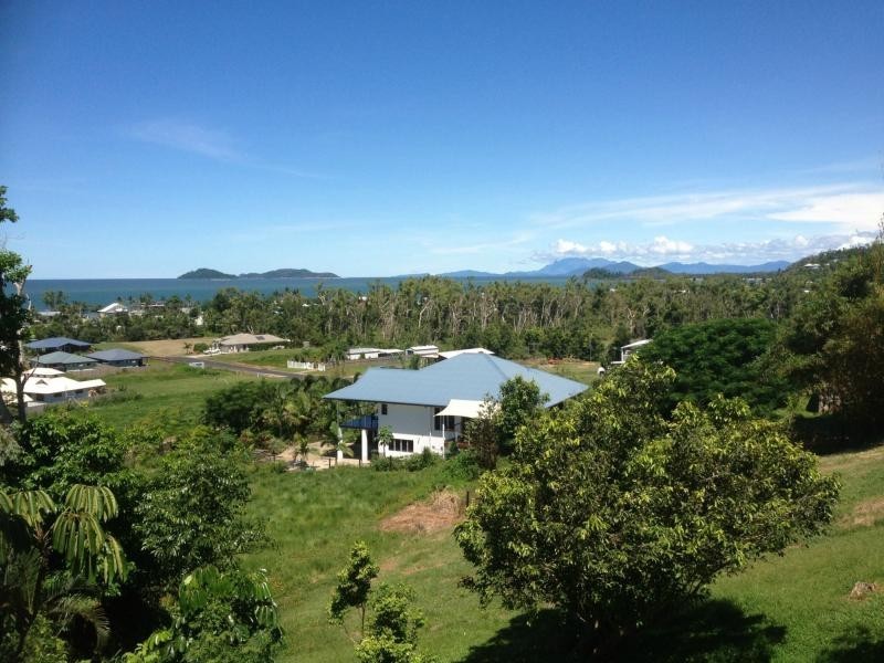 Villa 1,/2 Admiralty Street, South Mission Beach QLD 4852