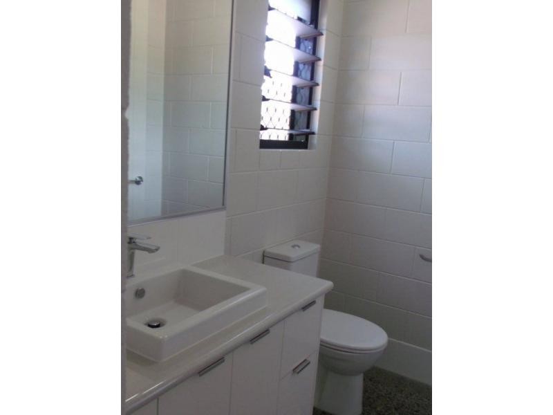 64 Kennedy Esplanade, South Mission Beach QLD 4852