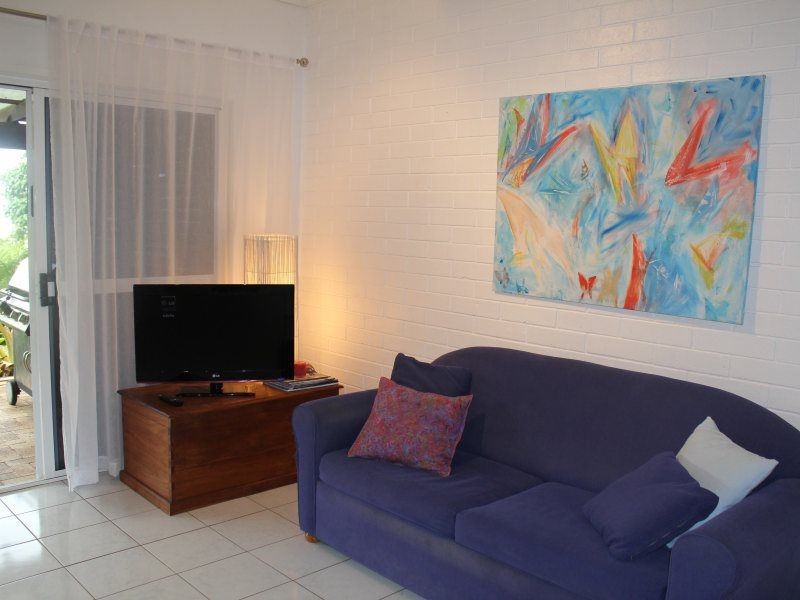 30 Cutten Street, Bingil Bay QLD 4852