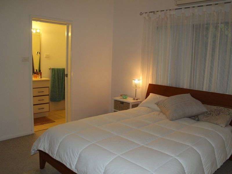 30 Cutten Street, Bingil Bay QLD 4852