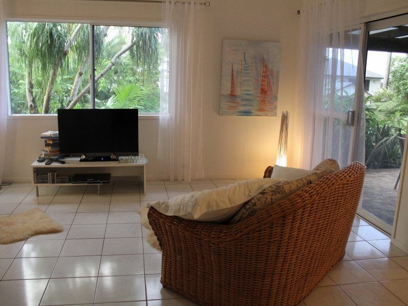 30 Cutten Street, Bingil Bay QLD 4852