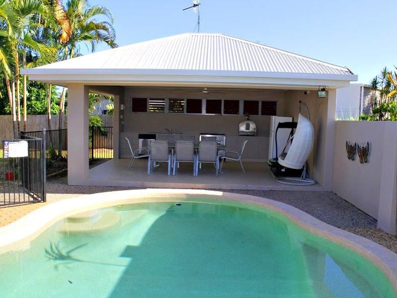 7 Pacific Parade, Mission Beach QLD 4852