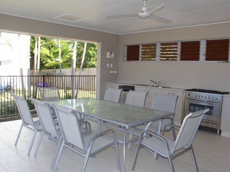 7 Pacific Parade, Mission Beach QLD 4852