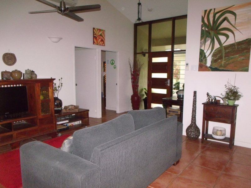 42 Holland Street, Wongaling Beach QLD 4852