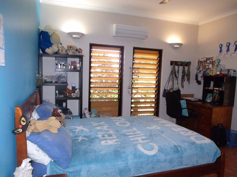 42 Holland Street, Wongaling Beach QLD 4852