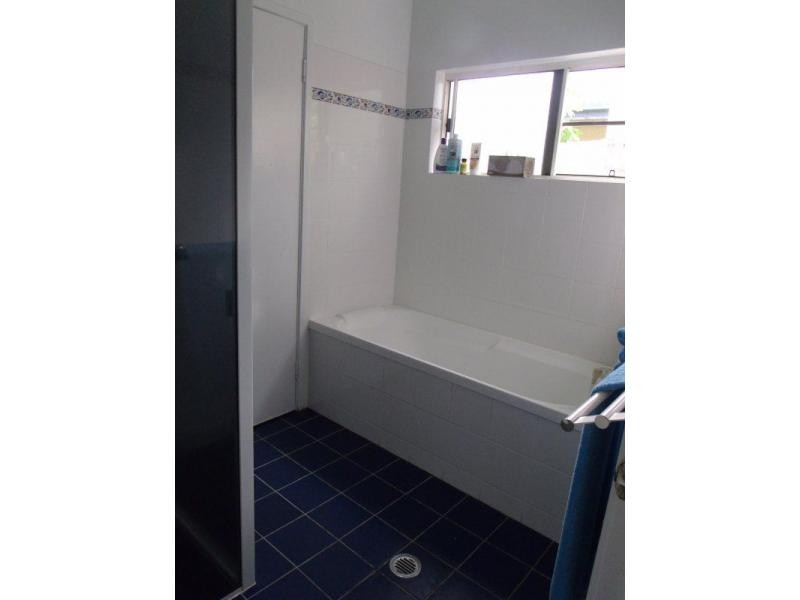 42 Holland Street, Wongaling Beach QLD 4852