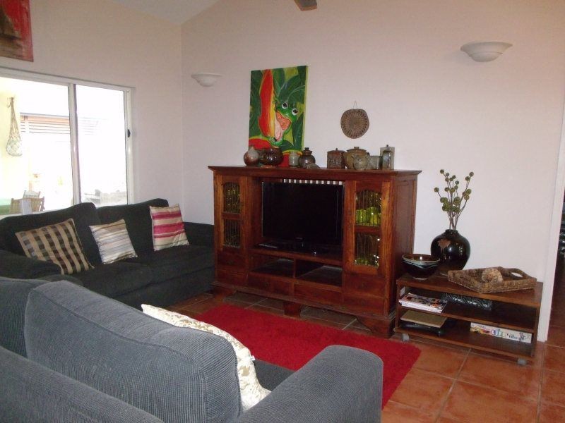 42 Holland Street, Wongaling Beach QLD 4852