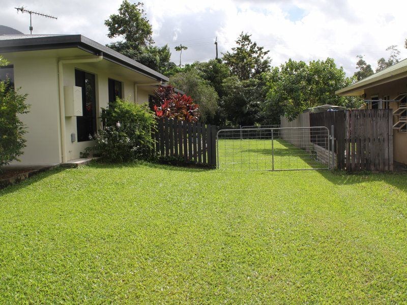 5 Pease Street, Tully QLD 4854