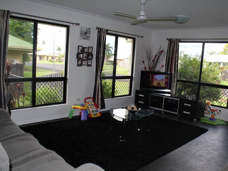 5 Pease Street, Tully QLD 4854