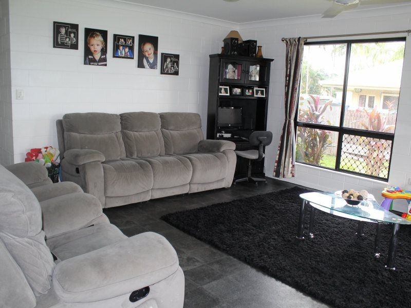 5 Pease Street, Tully QLD 4854