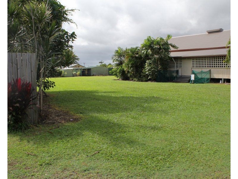 13 Royston Street, El Arish QLD 4855