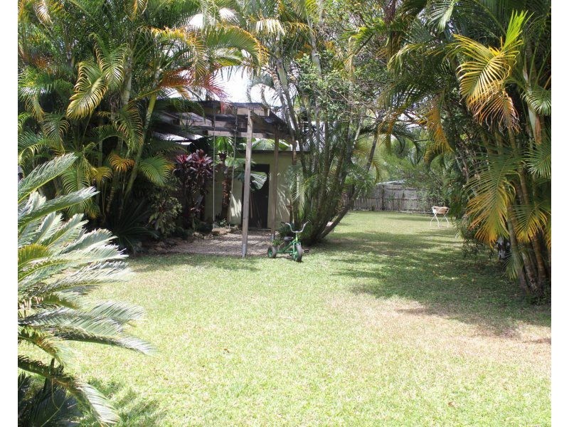 13 Royston Street, El Arish QLD 4855