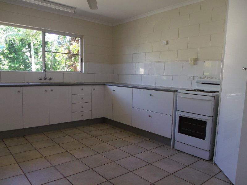 17 Holland Street, Wongaling Beach QLD 4852