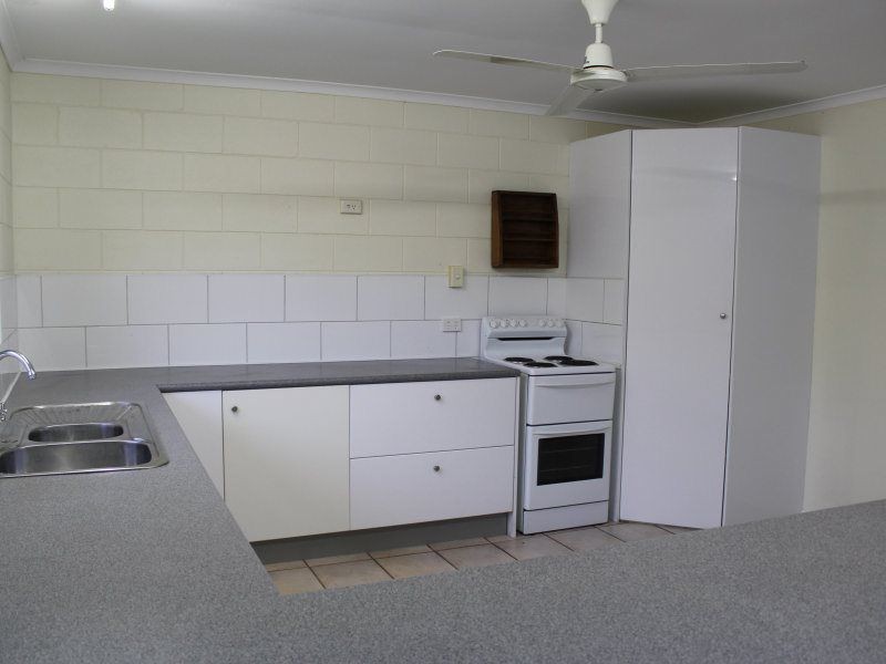 17 Holland Street, Wongaling Beach QLD 4852