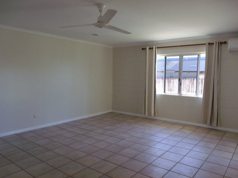 17 Holland Street, Wongaling Beach QLD 4852