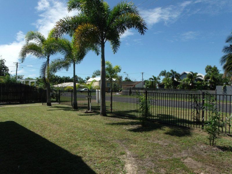 17 Holland Street, Wongaling Beach QLD 4852