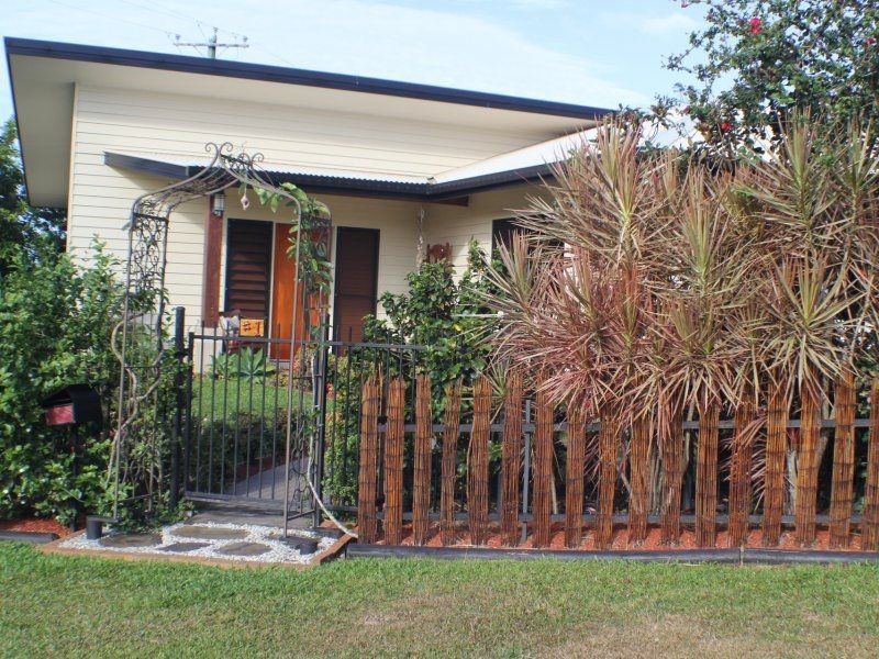 1 Riverside Terrace, South Mission Beach QLD 4852