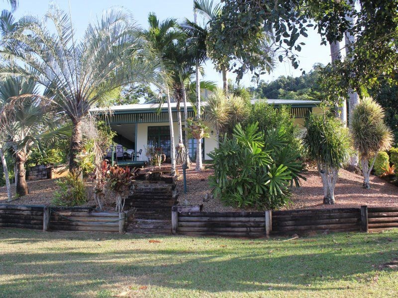 50 Cutten Street, Bingil Bay QLD 4852