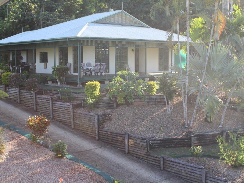 50 Cutten Street, Bingil Bay QLD 4852