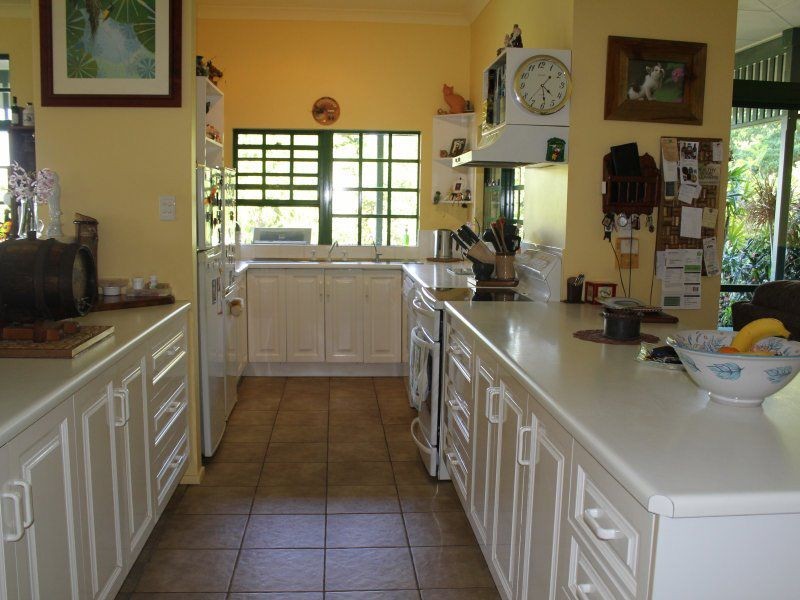 50 Cutten Street, Bingil Bay QLD 4852