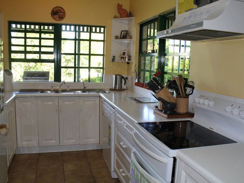 50 Cutten Street, Bingil Bay QLD 4852