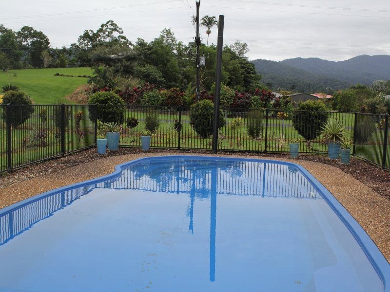 2 Corbett Close, Bulgun QLD 4854