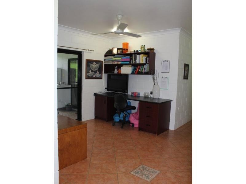 2 Corbett Close, Bulgun QLD 4854