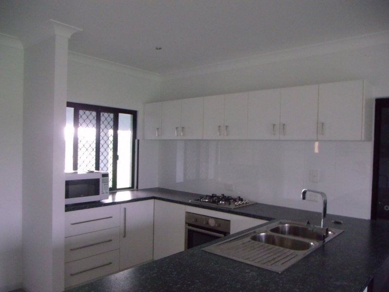 9 Glasgow Street, El Arish QLD 4855