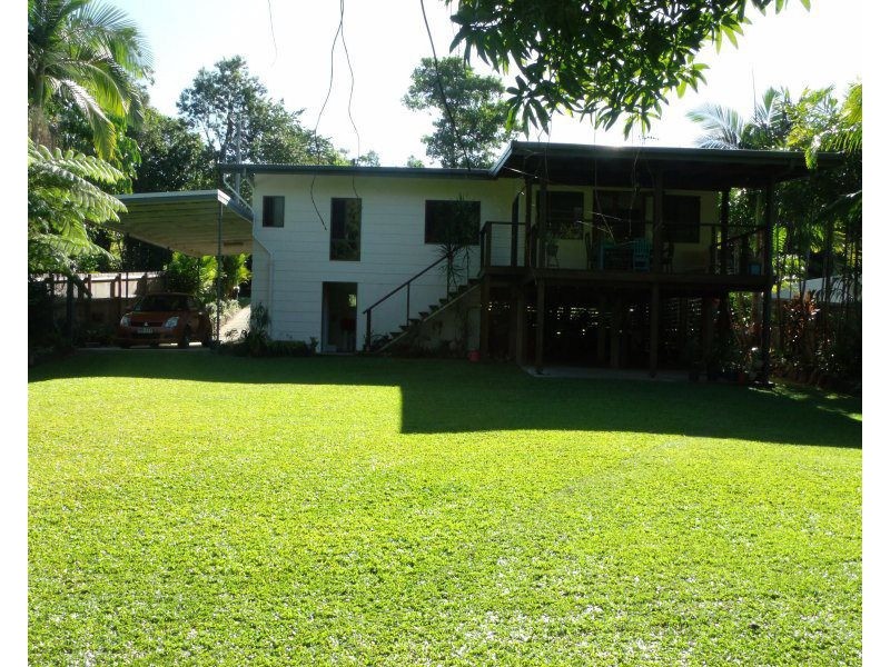 4 Commodore Street, South Mission Beach QLD 4852