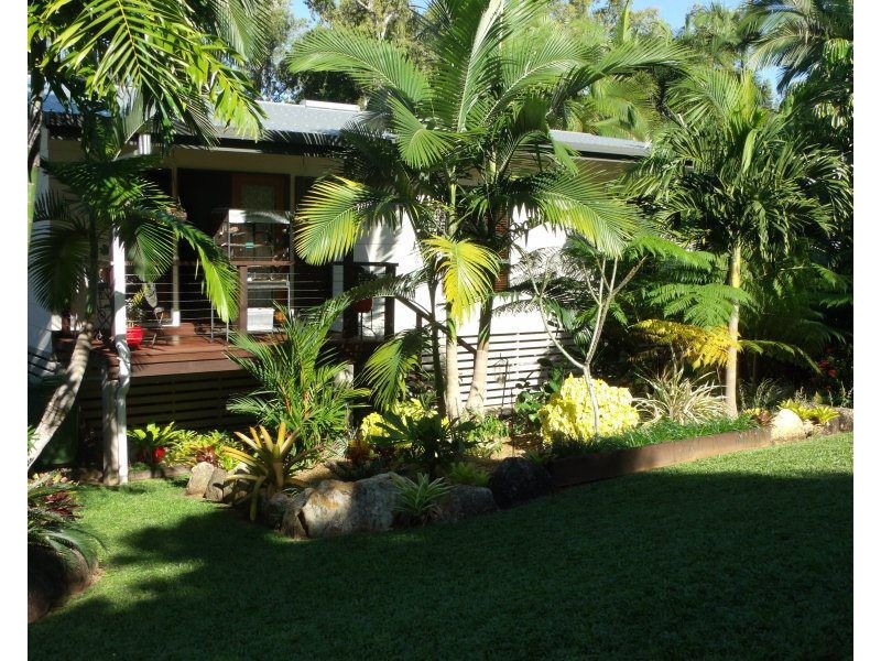 4 Commodore Street, South Mission Beach QLD 4852