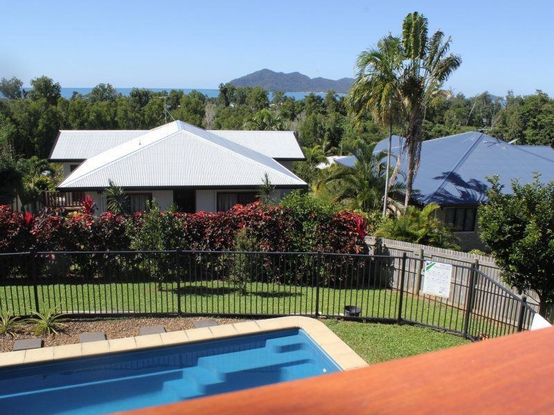 21 Dunkalli Crescent, Wongaling Beach QLD 4852