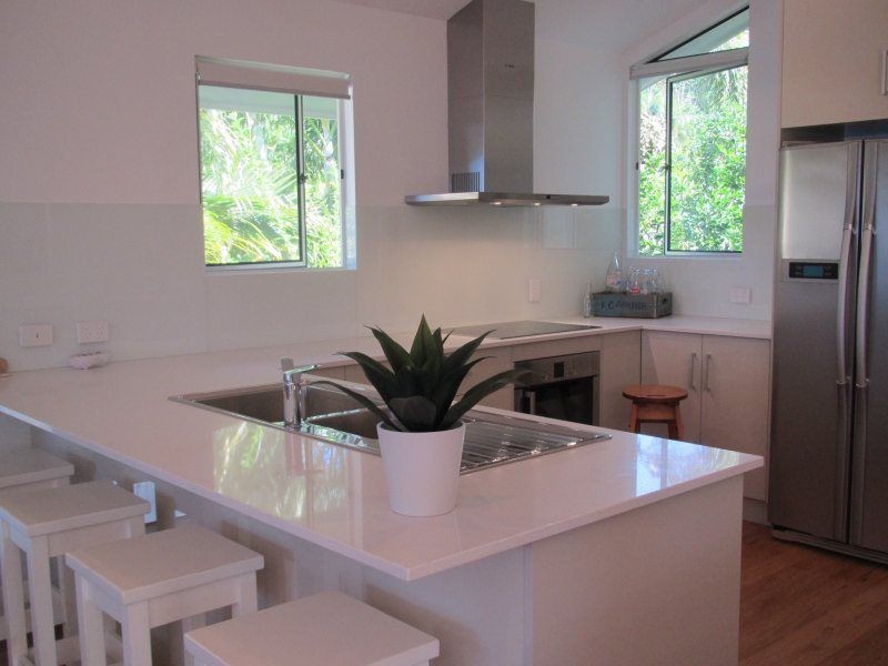 32 Mitchell Street, South Mission Beach QLD 4852