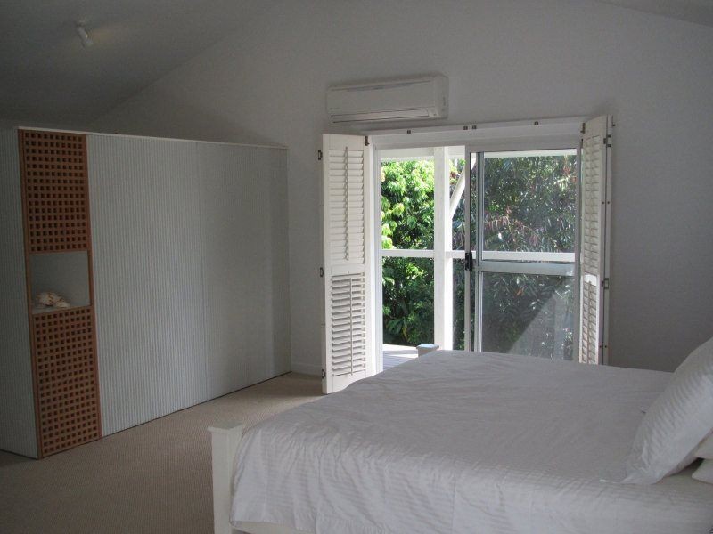 32 Mitchell Street, South Mission Beach QLD 4852