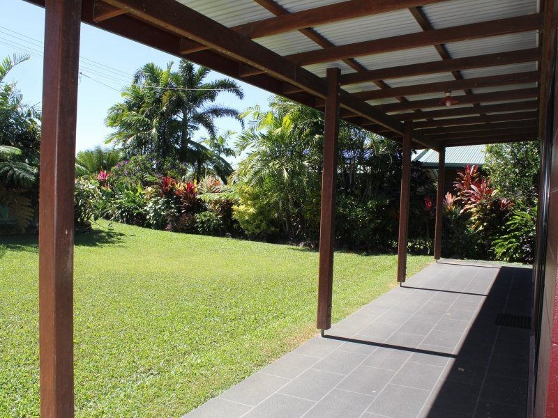 5 Giufre Crescent, Wongaling Beach QLD 4852