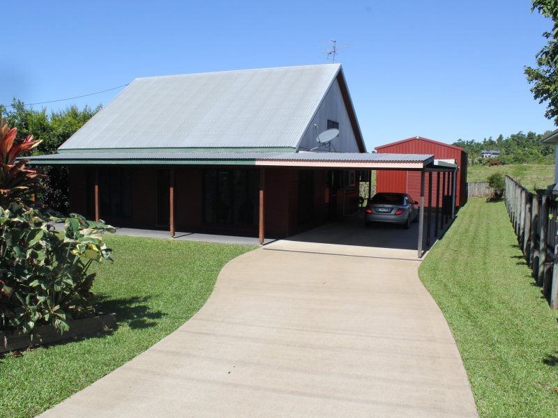 5 Giufre Crescent, Wongaling Beach QLD 4852