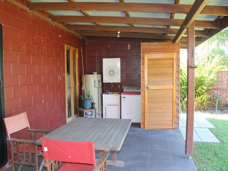 5 Giufre Crescent, Wongaling Beach QLD 4852