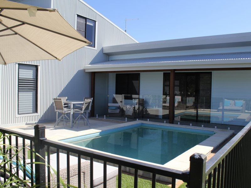 43 Mariner Drive, South Mission Beach QLD 4852