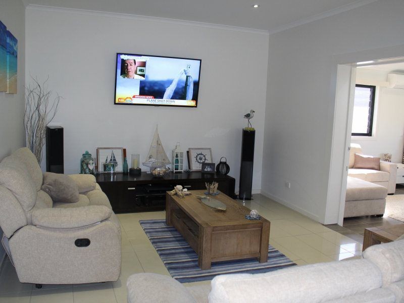 43 Mariner Drive, South Mission Beach QLD 4852