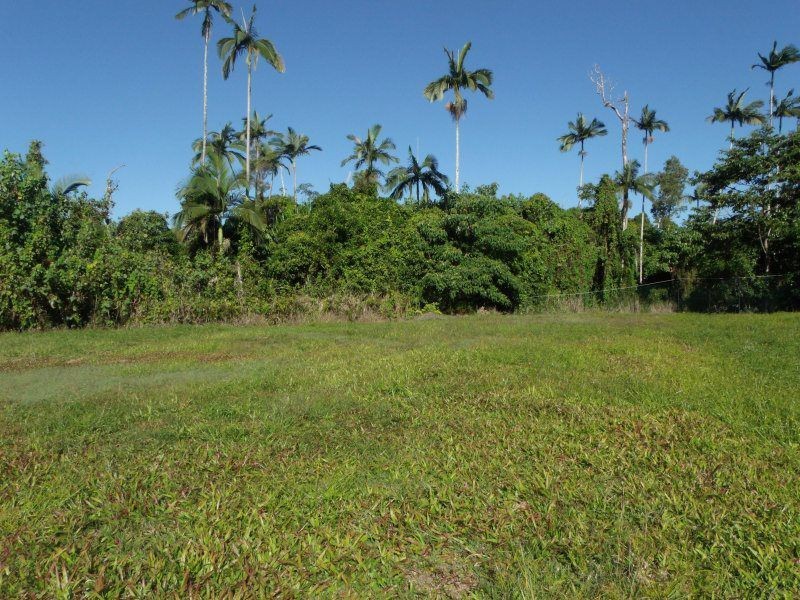 21 Sandpiper Close, Oasis Mission Beach, Mission Beach QLD 4852