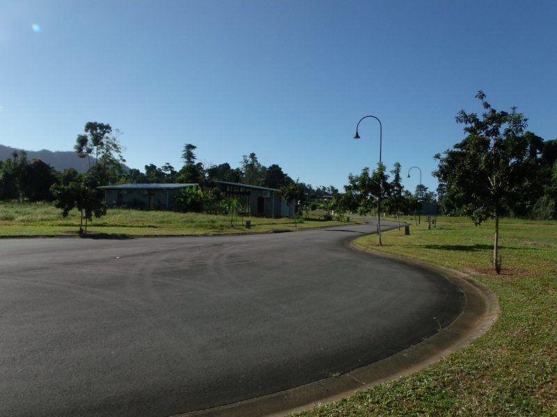 21 Sandpiper Close, Oasis Mission Beach, Mission Beach QLD 4852