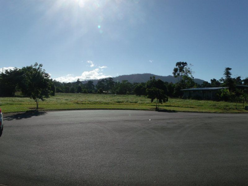 21 Sandpiper Close, Oasis Mission Beach, Mission Beach QLD 4852