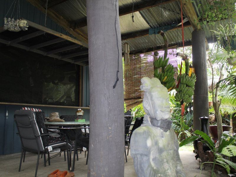 Shell Pocket QLD 4855