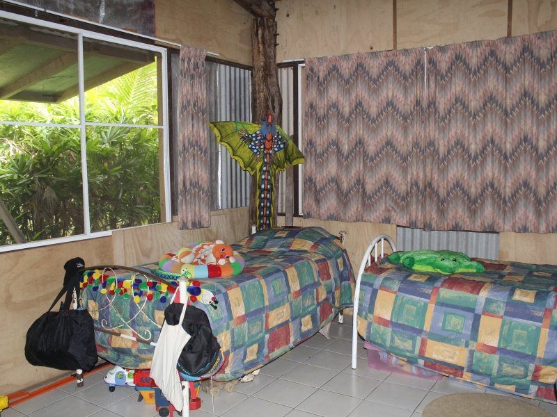 Shell Pocket QLD 4855