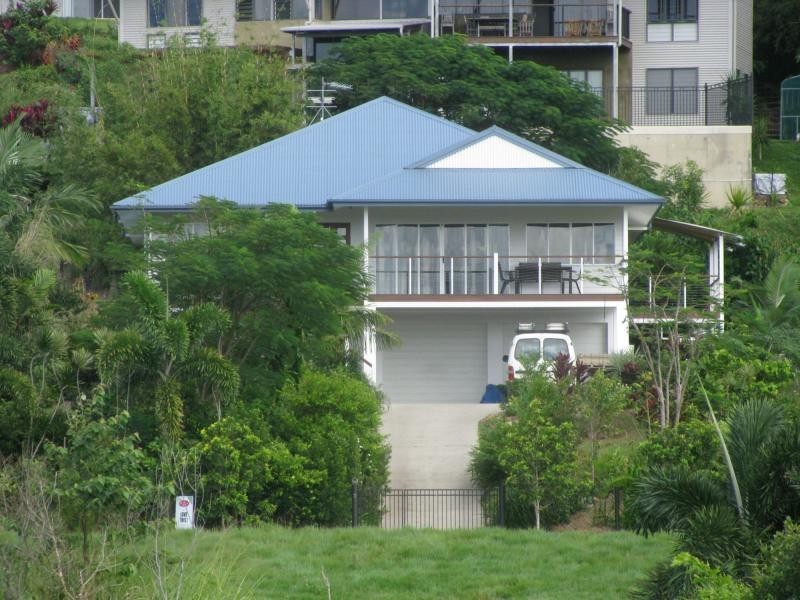 7 Genoa Court, South Mission Beach QLD 4852