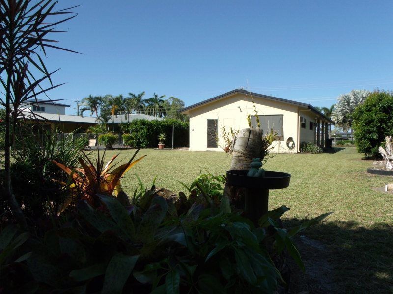 35 Seafarer Street, South Mission Beach QLD 4852