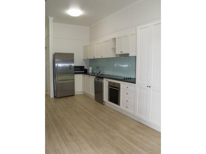 39 Mariner Drive, South Mission Beach QLD 4852