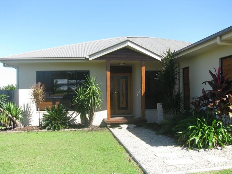 19 Clipper Court, South Mission Beach QLD 4852