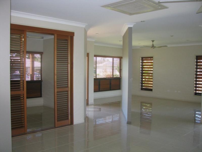 19 Clipper Court, South Mission Beach QLD 4852