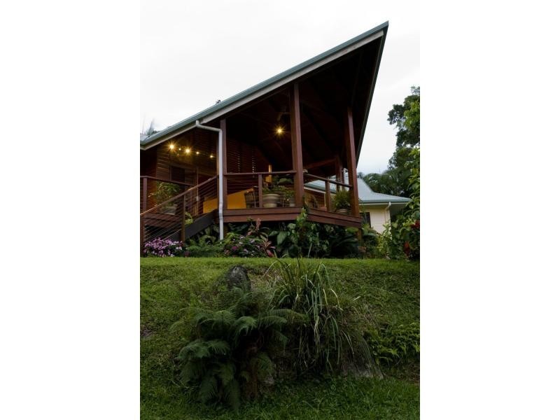4 James Road, Mission Beach QLD 4852