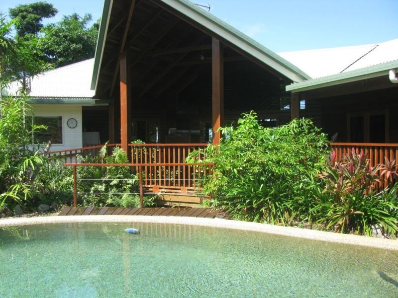 4 James Road, Mission Beach QLD 4852